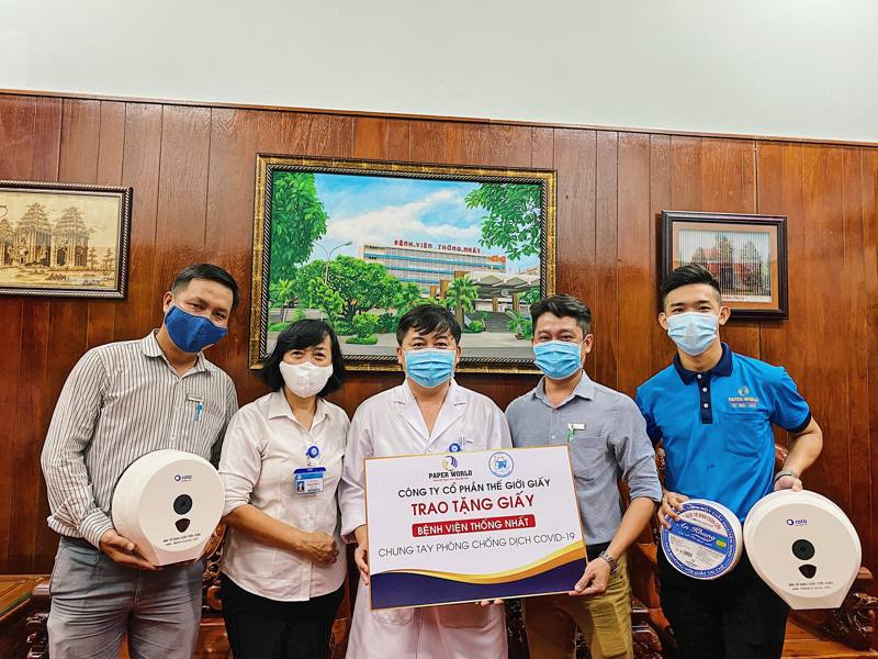 Công Ty Thế Giới Giấy trao tặng các sản phẩm giấy cho bệnh viện Thống Nhất trong công tác phòng chống covid-19